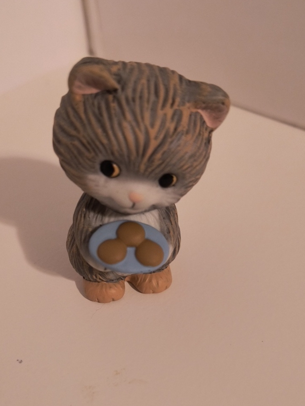 Avon Best Buddies Tan Kitten Porcelain Figurine In Box Vintage 2inch B10